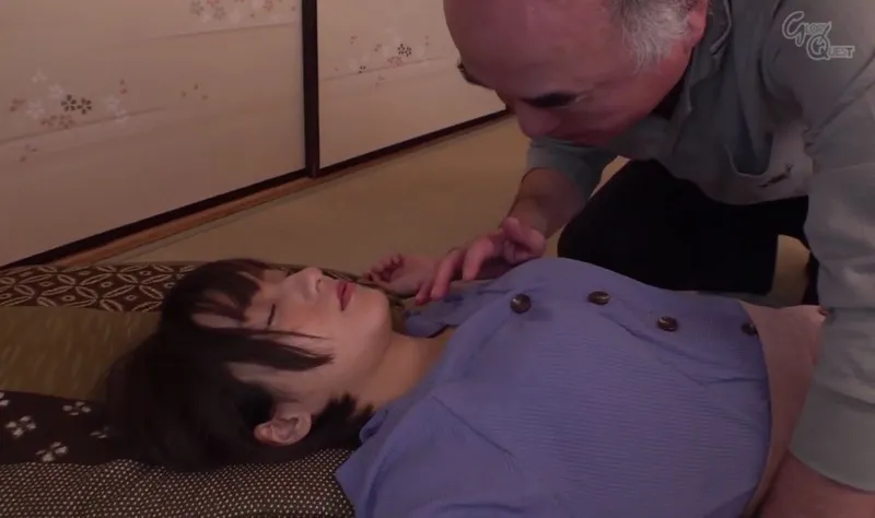 Bố người chồng vô tình làm vợ sắp cưới của con trai ngất xỉu rồi sau đó …